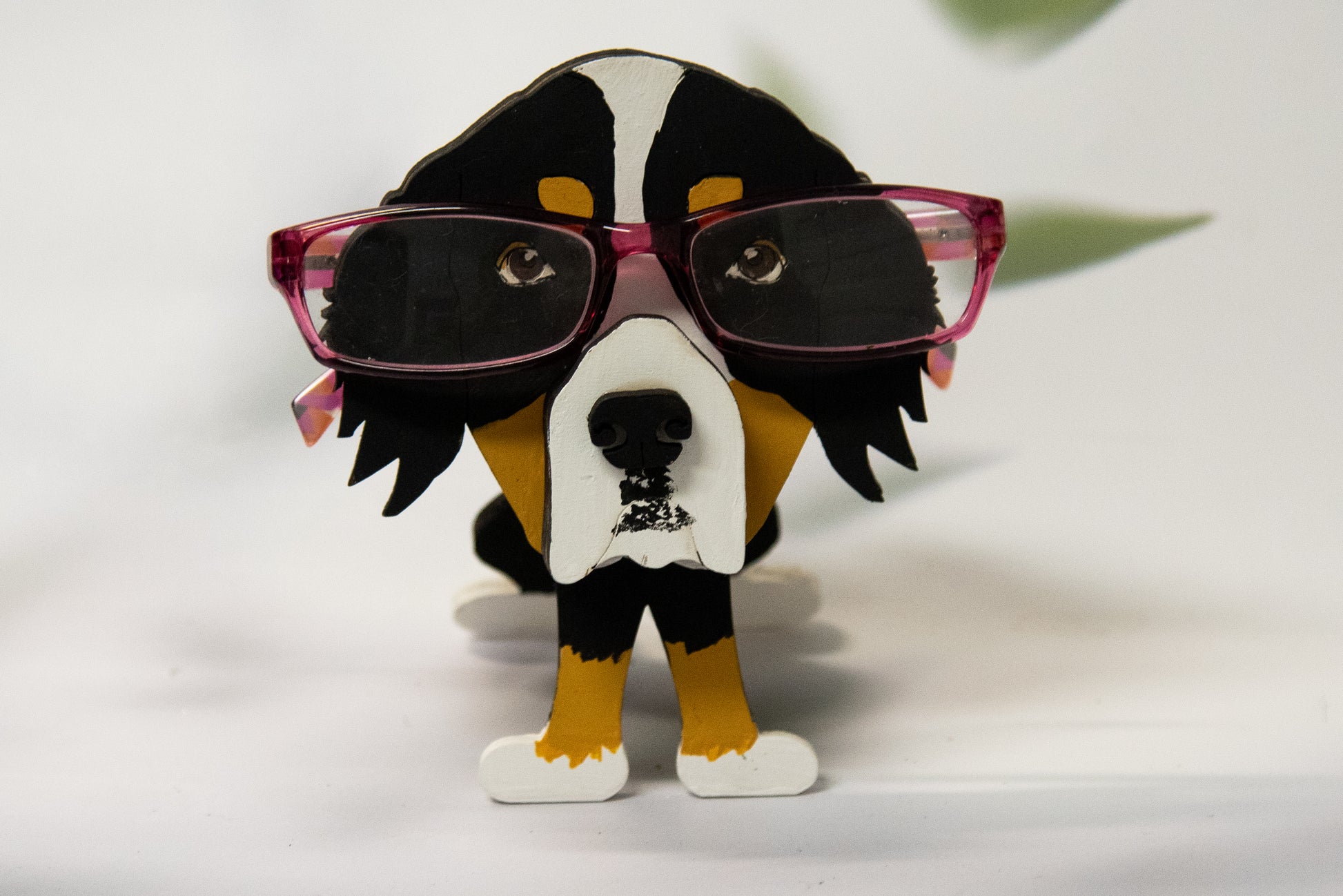 DIY wooden Bernese Mountain Dog glasses holder kit, paint your own unfinished dog eyeglass stand craft project, pet lover DIY decor gift, buildable wood dog breed glasses stand for crafters and dog lovers.