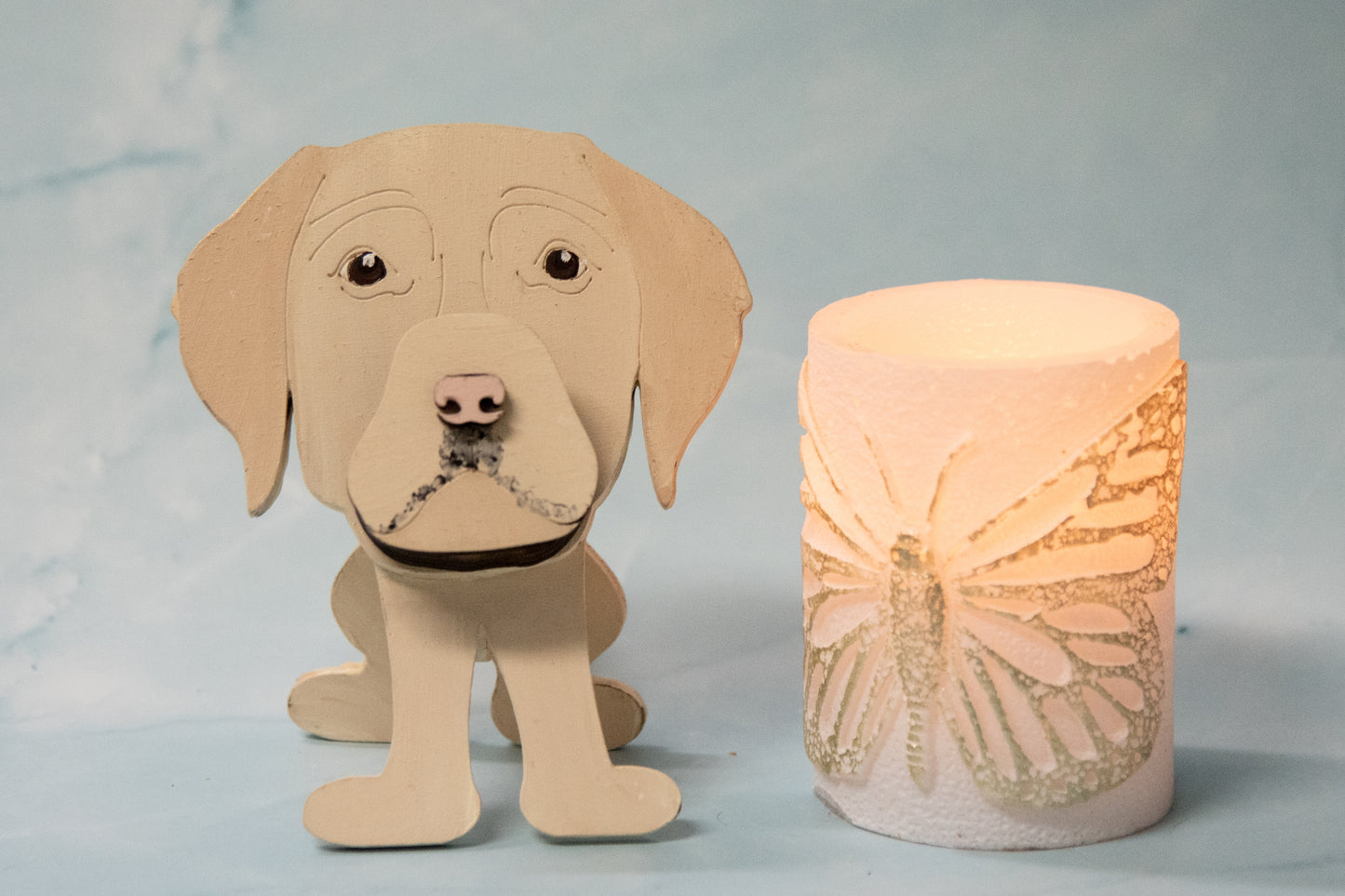 Custom handmade glasses holder shaped like a black and yellow Labrador Retriever, designed to hold eyeglasses or sunglasses. Features include a wooden build, optional DIY kit for paint-your-own fun, and an engraved nameplate for personalization. Shown assembled and with DIY parts, this functional and decorative dog-shaped