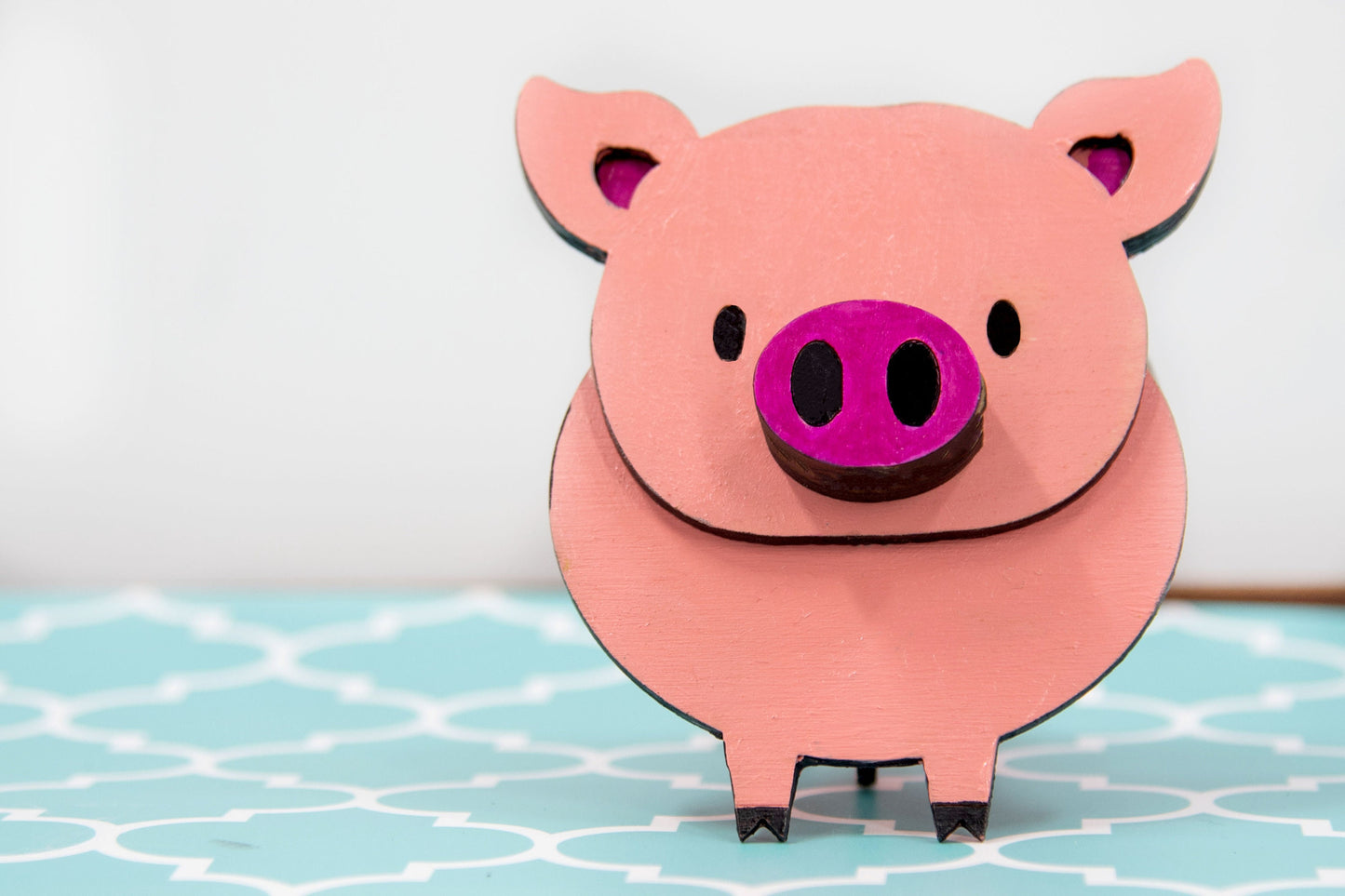 Custom pig decor and glasses holder - Eyeglasses stand