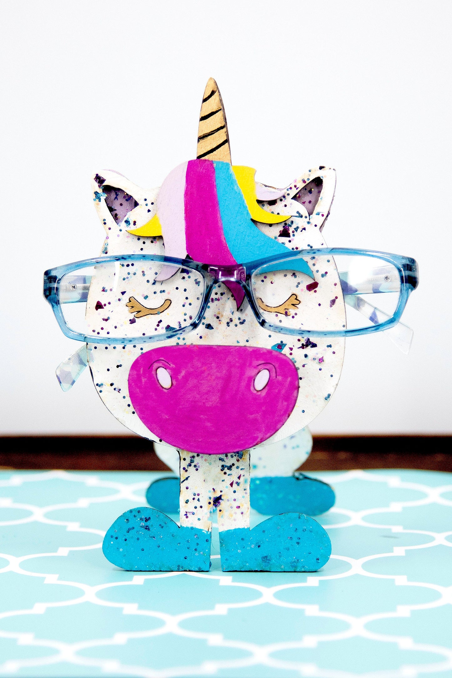 Custom Kids Unicorn decor and glasses holder - Eyeglasses stand